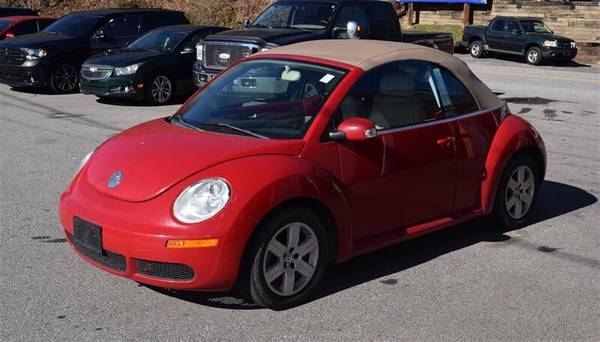 2007 VW Beetle - GUARANTEED APPROVAL - cars & trucks - by dealer -... for sale in Waynesville, NC – photo 3