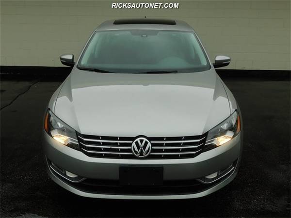 2014 Volkswagen Passat V6 SEL Premium for sale in Cedar Rapids, IA – photo 3