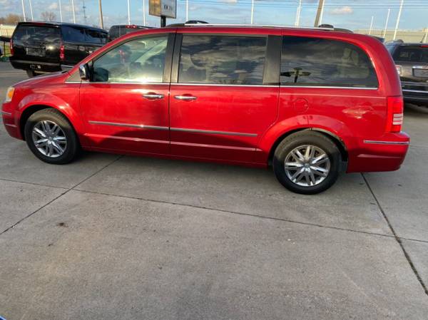 2009 Chrysler Town & Country Limited (FREE WARRANTY) - cars & trucks... for sale in Lafayette, IN – photo 8