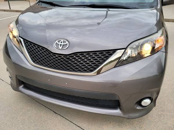 2011 Toyota Sienna SE! Looks/Drives Great-Good Miles! - cars &... for sale in Cartersville, TN – photo 9