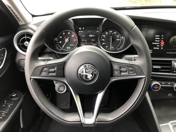 2018 Alfa Romeo Giulia ONLY 10K MILES 1-OWNER CLEAN CARFAX WELL for sale in Sarasota, FL – photo 12