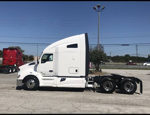 NEED A SLEEPER TRUCK? DON'T LET YOUR BAD CREDIT STOP YOU!! - cars &... for sale in Indianapolis, IN – photo 22