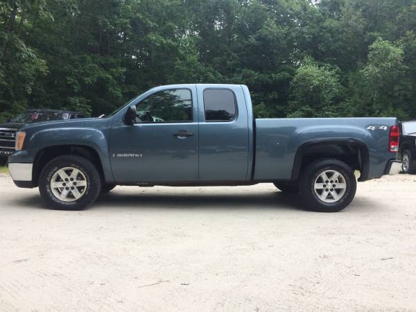 2007 GMC Sierra SLE Ex Cab V8 4x4, Auto, New Tires, Very Solid!! for sale in New Gloucester, ME – photo 2