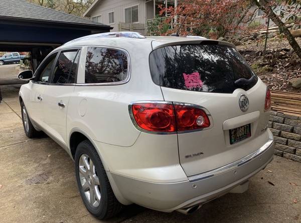 2011 BUICK ENCLAVE for sale in Winchester, OR – photo 8