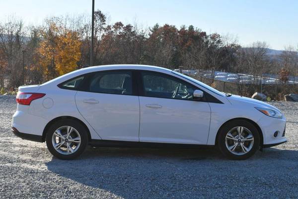 2013 *Ford* *Focus* *SE* - cars & trucks - by dealer - vehicle... for sale in Naugatuck, CT – photo 6