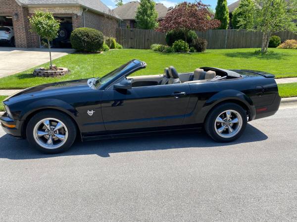 2009 Mustang Convertible, 45th Anniversary Addition for sale in Nixa, MO – photo 2