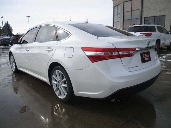 2015 Toyota Avalon Limited, Leather, Sun, Nav, Loaded! Beautiful... for sale in Fargo, ND – photo 8