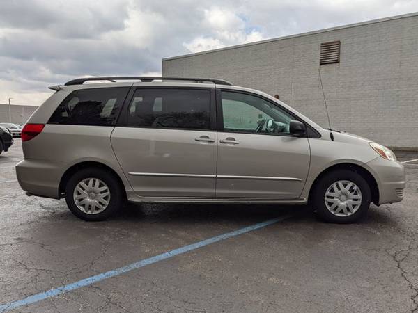 2004 Toyota Sienna LE SKU: 4S081051 Mini-Van - - by for sale in Libertyville, IL – photo 7