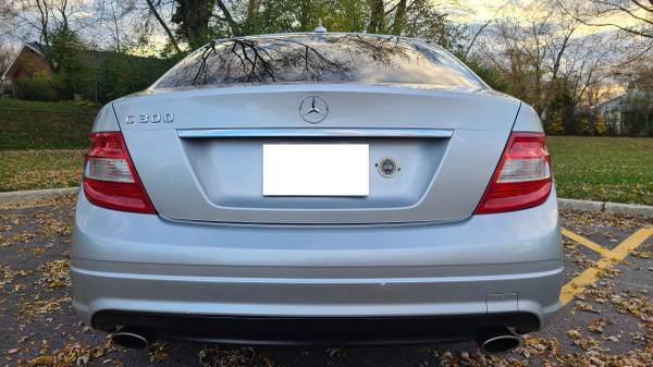 2008 Mercedes-Benz C300 For Sale - cars & trucks - by owner -... for sale in Hoffman Estates, IL – photo 6