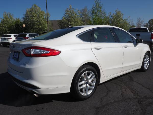 2014 Ford Fusion SE - - by dealer - vehicle automotive for sale in Bend, OR – photo 4
