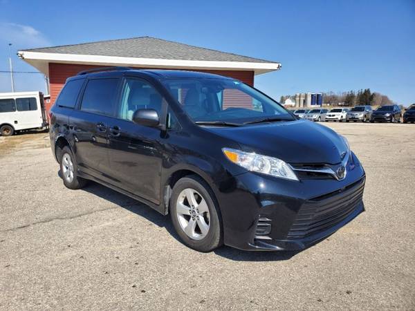 Handicap Wheelchair conversion 2018 Toyota Sienna LE Mobility - cars... for sale in Zumbrota, SD – photo 10