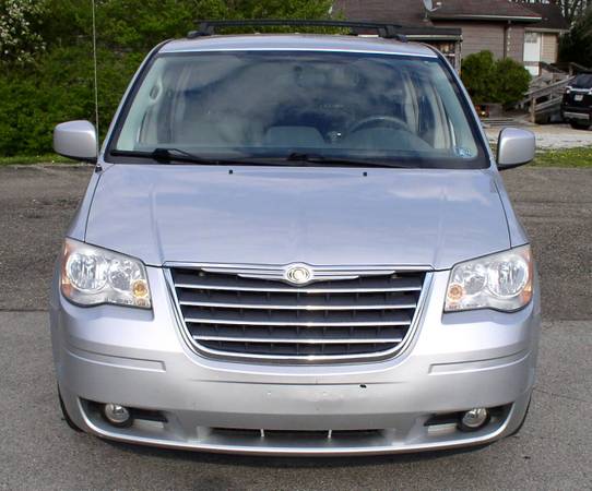2010 CHRYSLER TOWN & COUNTRY TOURING, 3 8L V6, clean, runs great for sale in Coitsville, OH – photo 13