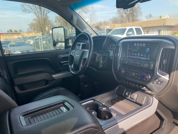2016 Chevrolet Silverado 2500HD LTZ Crew Cab 4WD for sale in Flint, MI – photo 12