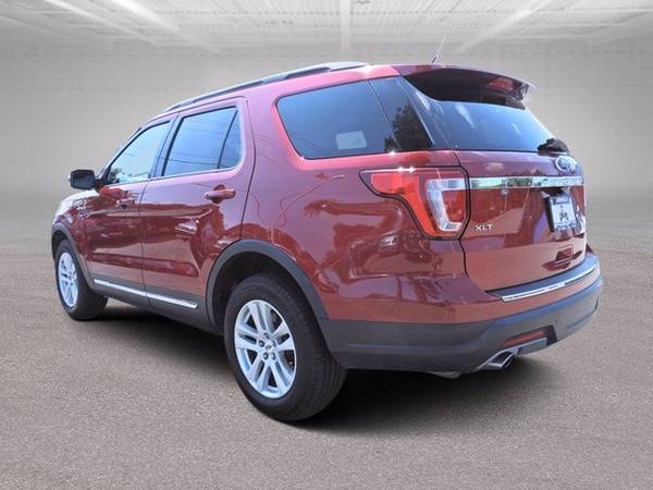 2018 Ford Explorer XLT 4WD w/ Sunroof 3rd Row - cars & trucks - by... for sale in Wilmington, NC – photo 6