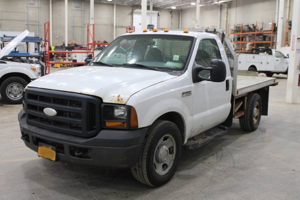 '06 Ford F350 XL Super Duty for sale in West Henrietta, NY – photo 7