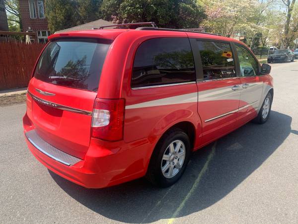 2013 Chrysler Town and Country L Minivan 4D mini van Cargo - cars & for sale in Brooklyn, NY – photo 4