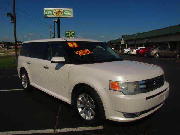 2009 Ford Flex SEL 3rd Row Seat V6*autoworldil.com* ""PRICED REDUCED"" for sale in Carbondale, IL – photo 4