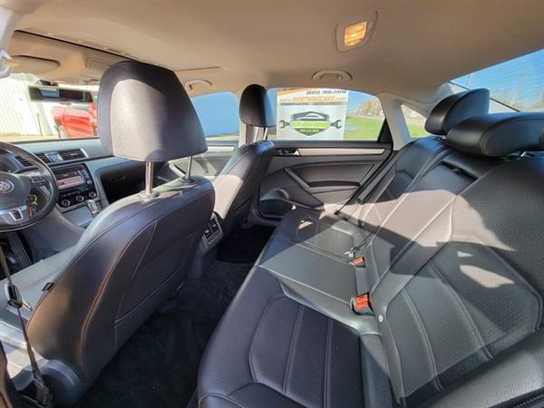 2014 Volkswagen Passat 1 8T Se Sun roof Leather very nice car for sale in Worthing, SD – photo 6
