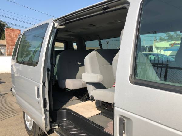 2009 Ford E350 Super Duty Passenger XLT Extended Van 3D LOW MILEAGE for sale in Rosemead, CA – photo 9