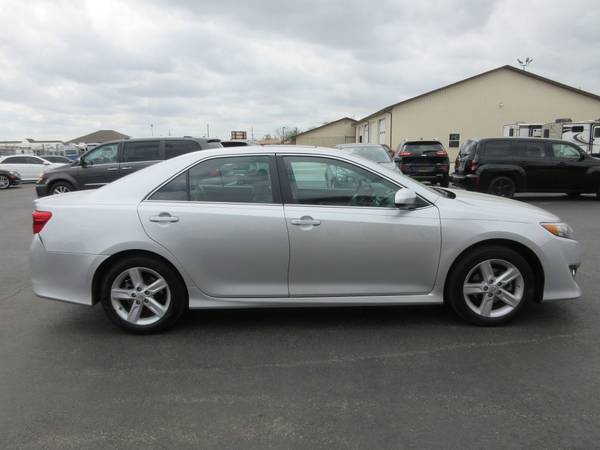 2012 Toyota Camry SE - Try - - by dealer - vehicle for sale in Jackson, IL – photo 2