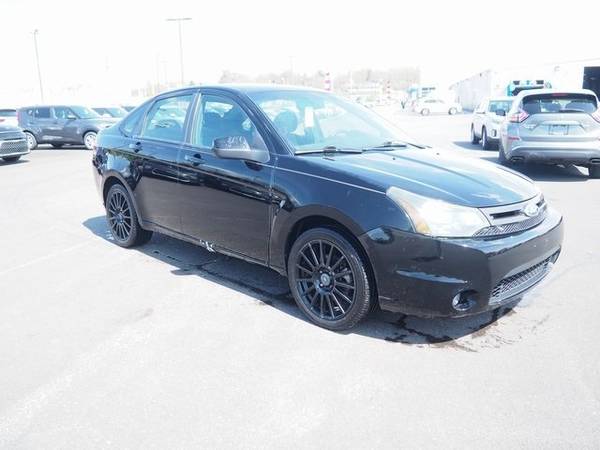 2011 Ford Focus SES - - by dealer - vehicle automotive for sale in Youngstown, OH – photo 5
