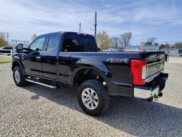 2017 Ford F-350SD XLT - - by dealer - vehicle for sale in Chillicothe, WV – photo 7