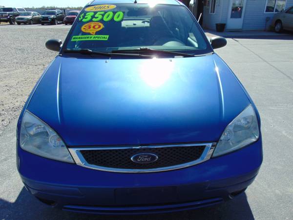 2005 FORD FOCUS ZX4 SE - - by dealer - vehicle for sale in CHURUBUSCO, IN, IN – photo 3