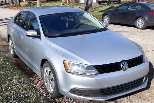 2012 VOLKSWAGEN JETTA - cars & trucks - by owner - vehicle... for sale in Bloomington, IN – photo 2