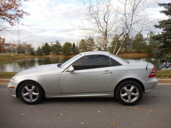 2001 Mercedes SLK320 - cars & trucks - by owner - vehicle automotive... for sale in Bartlett, IL – photo 2