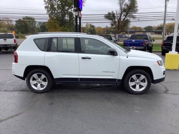 Sharp! 2010 Jeep Compass! Reliable! - cars & trucks - by dealer -... for sale in Ortonville, OH – photo 6