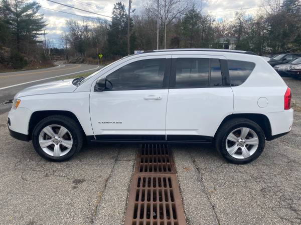 2011 Jeep Compass Latitude 4x4 - cars & trucks - by dealer - vehicle... for sale in Ringwood, NJ – photo 8