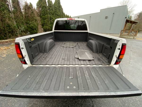 2006 GMC Sierra 2500HD 4x4 4WD Truck SLT 4dr Extended Cab SB - cars for sale in Seattle, WA – photo 10