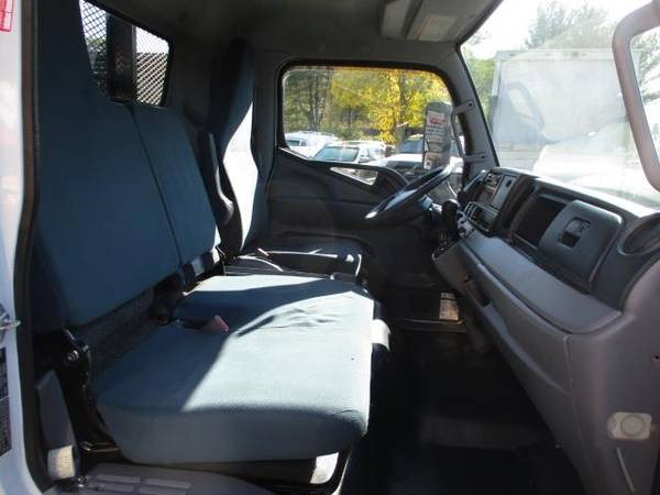 2016 Mitsubishi Fuso FE180 21 FOOT FLAT BED,, 21 STAKE BODY 33K MI.... for sale in South Amboy, CT – photo 13