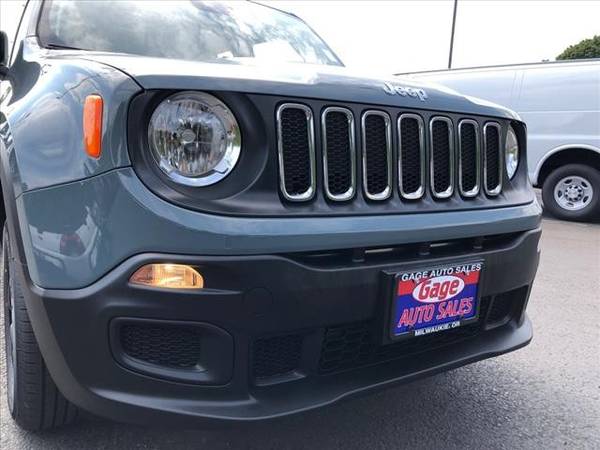 2018 Jeep Renegade 4x4 4WD Sport Sport SUV for sale in Milwaukie, OR – photo 10