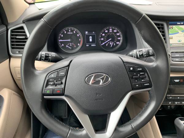 2018 Hyundai Tucson sel leather 4x4 - cars & trucks - by dealer -... for sale in ottumwa, IA – photo 11