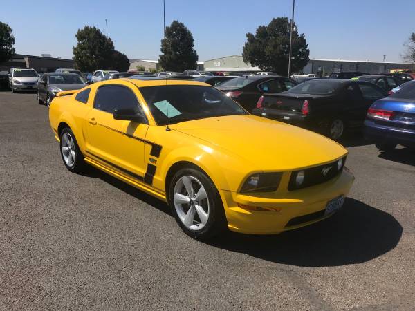 2006 FORD MUSTANG GT DELUXE SUPER NICE - cars & trucks - by dealer -... for sale in Eugene, OR – photo 2