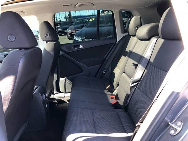2013 VOLKSWAGEN TIGUAN S ** Panoramic Moon Roof! Immaculate Condition! for sale in Arleta, CA – photo 13