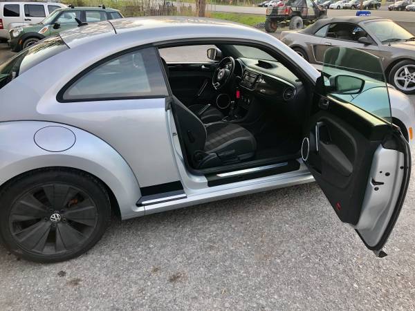 2012 Volkswagen Beetle Turbo MINT - - by dealer for sale in Canastota, NY – photo 16