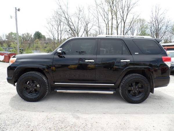 2010 Toyota 4Runner SR5 4WD - - by dealer - vehicle for sale in Carroll, OH – photo 9