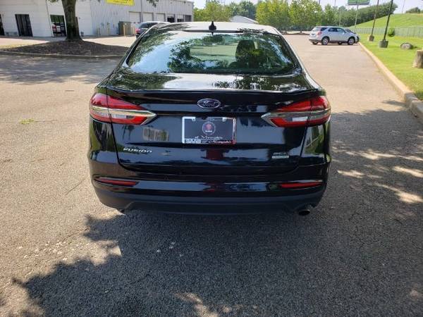 2019 *Ford* *Fusion* *SEL FWD* Black - cars & trucks - by dealer -... for sale in Memphis, TN – photo 3
