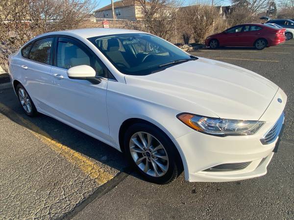 2017 Ford Fusion SE LOW MILES for sale in Howard Beach, NY – photo 3