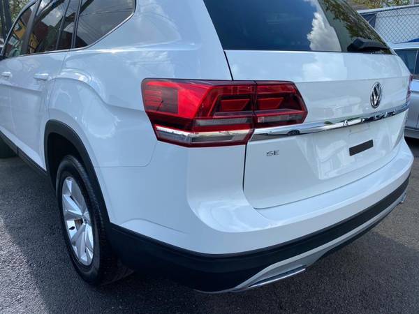 2018 Volkswagen Atlas 3 6L V6 SE 4MOTION - - by dealer for sale in Jamaica, NY – photo 9