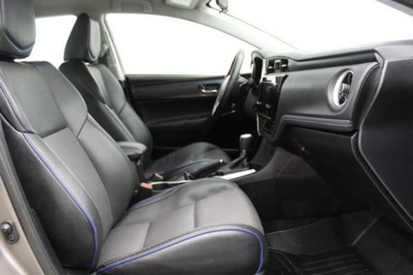 2017 Toyota Corolla SE sedan Gray for sale in Farmington, AR – photo 15