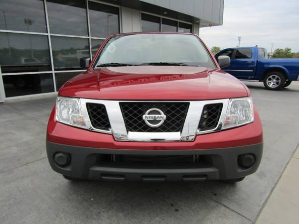 2018 *Nissan* *Frontier* *King Cab 4x2 S Automatic* - cars & trucks... for sale in Council Bluffs, NE – photo 2