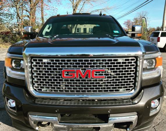 2015 GMC Sierra Denali 3500HD Crew Cab 4x4/TOP OF THE LINE for sale in East Derry, MA – photo 5