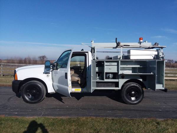 37k Miles 2006 Ford F350 XL Super Duty Utility Service Work Truck -... for sale in Gilberts, KY – photo 3