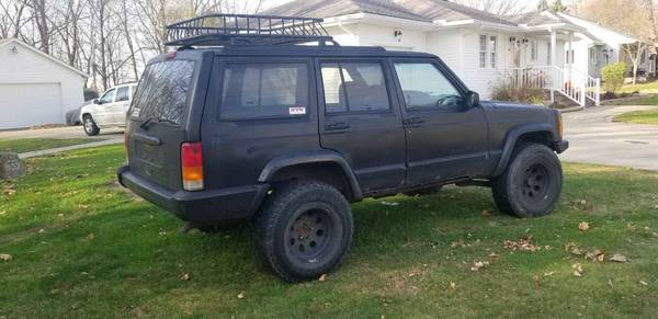 2000 Jeep Cherokee Sport 4x4 - cars & trucks - by owner - vehicle... for sale in Painesville , OH – photo 3