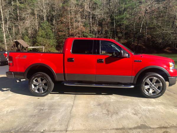 REDUCED: 2004 Ford F150 SuperCrew FX4 4WD Ultra Low 18k miles - cars... for sale in Wilkesboro, NC – photo 3