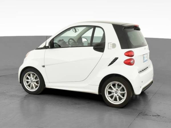 2016 smart fortwo electric drive Hatchback Coupe 2D coupe White - -... for sale in Albany, NY – photo 6