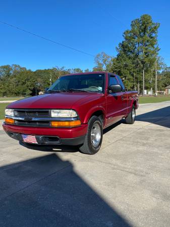 2002 Chevrolet S-10 - cars & trucks - by owner - vehicle automotive... for sale in Denham Springs, LA – photo 3